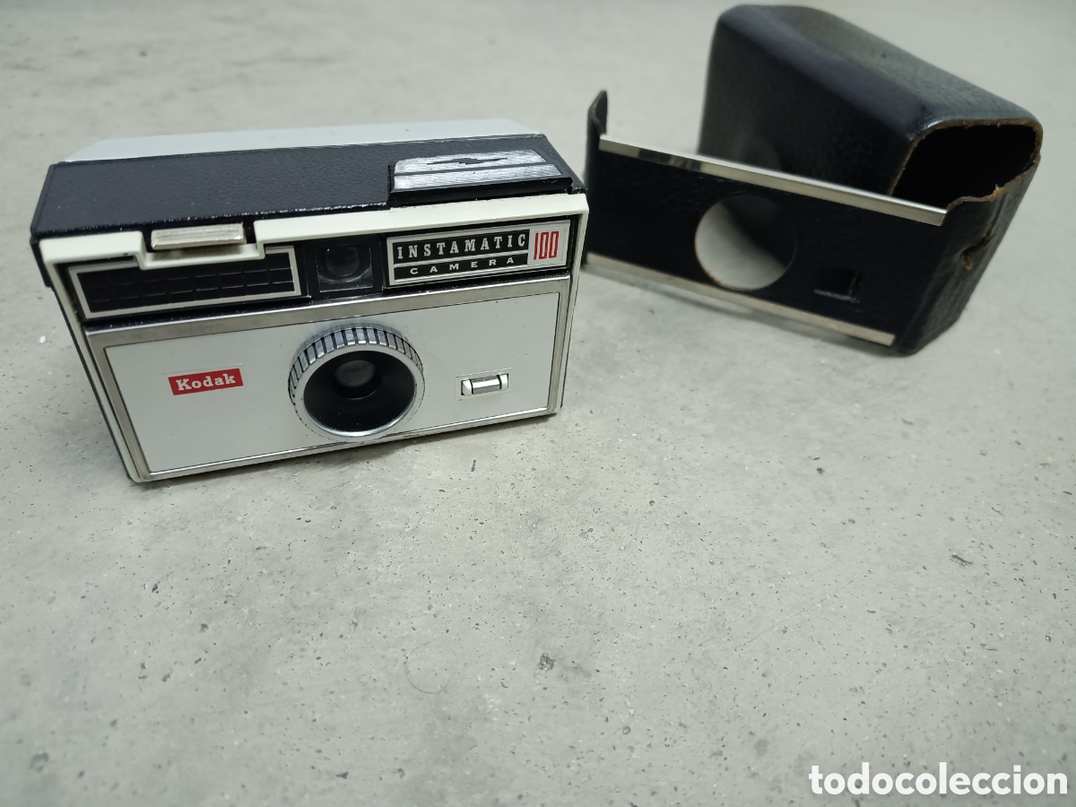 C&aacute;mara de fotos: C&Aacute;MARA KODAK INSTAMATIC 100 CON SU FUNDA - CREO QUE NO FUNCIONA