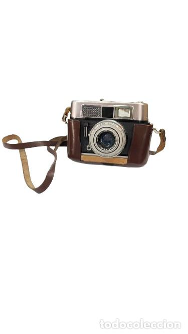 C&aacute;mara de fotos: C&aacute;mara Vintage con Funda de Cuero