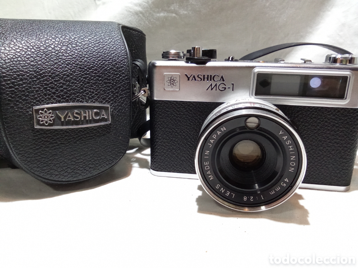Fotokamera: YASHICA MG-1 EN FUNDA