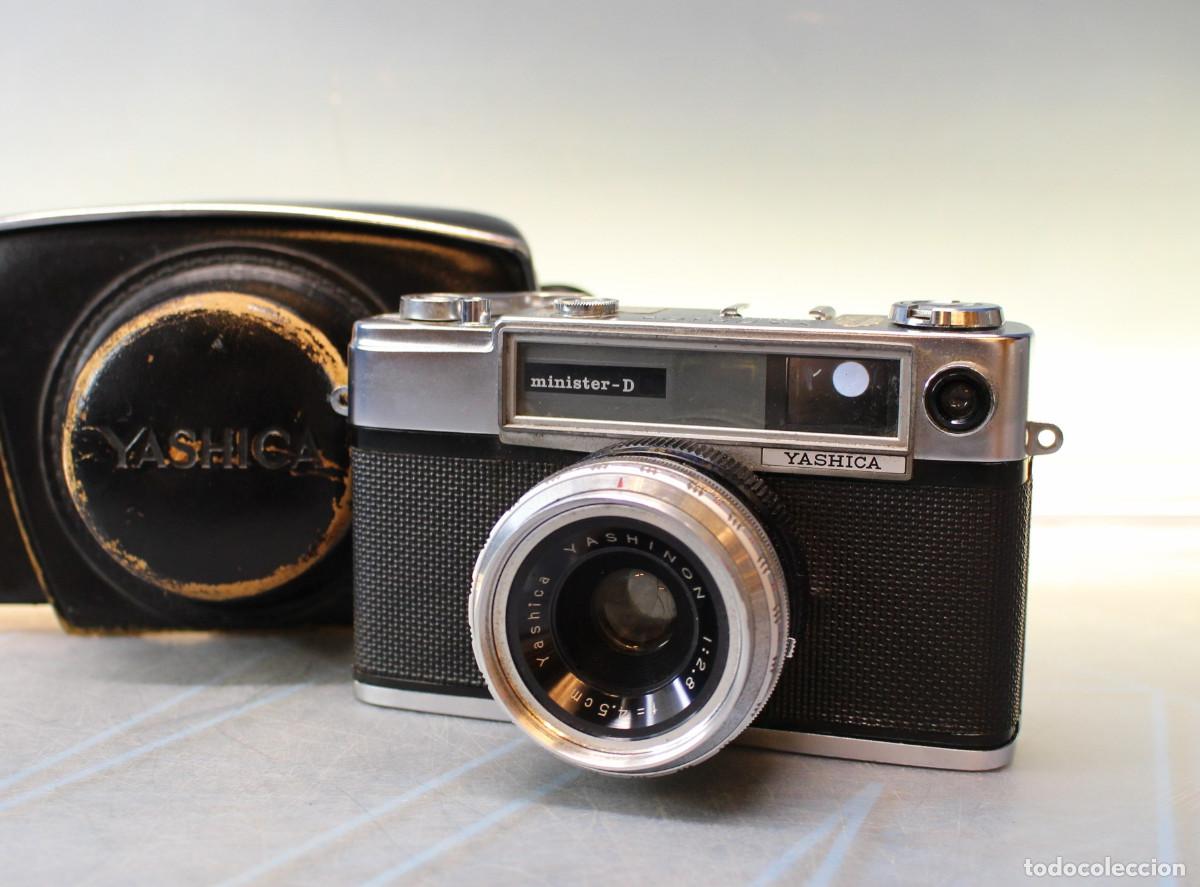 C&aacute;mara de fotos: C&aacute;mara fotogr&aacute;fica telem&eacute;trica 35 mm Yashica Minister-D 1963.
