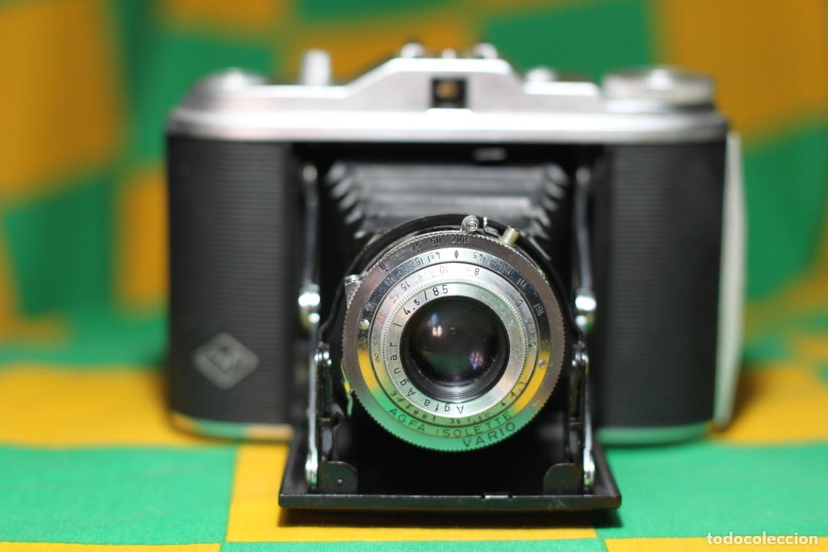 C&aacute;mara de fotos: AGFA ISOLETTE (120), con funda de cuero