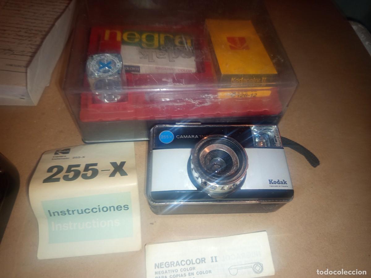 C&aacute;mara de fotos: Antiguo art&iacute;culo de colecci&oacute;n c&aacute;mara anal&oacute;gica vintage Kodak Instamatic 255-X en su estuche exposito - Foto 11
