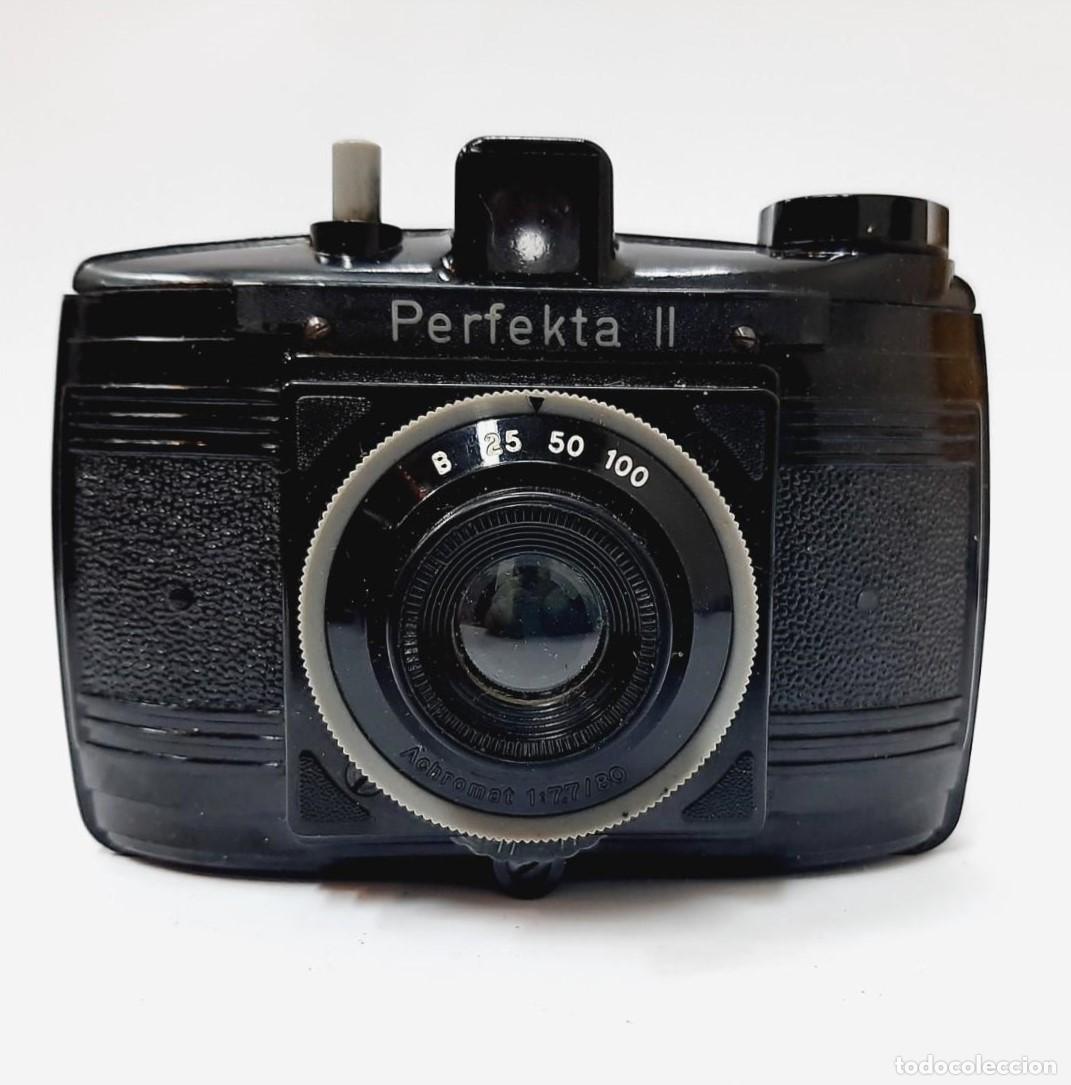 Fotokamera: C&aacute;mara de fotos VINTAGE, PERFECTA II, DDR a&ntilde;os 50(2.5)