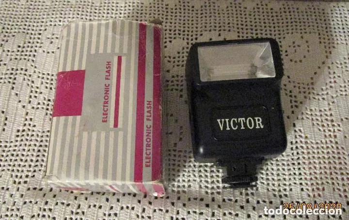 C&aacute;mara de fotos: ELECTRONIC FLASH VICTOR CON CAJA E INSTRUCCIONES - Foto 1