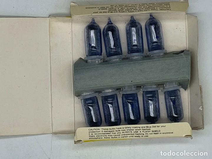 C&aacute;mara de fotos: 9 FLASH SYLVANIA BLUE DOT FLASHBULBS - Foto 2