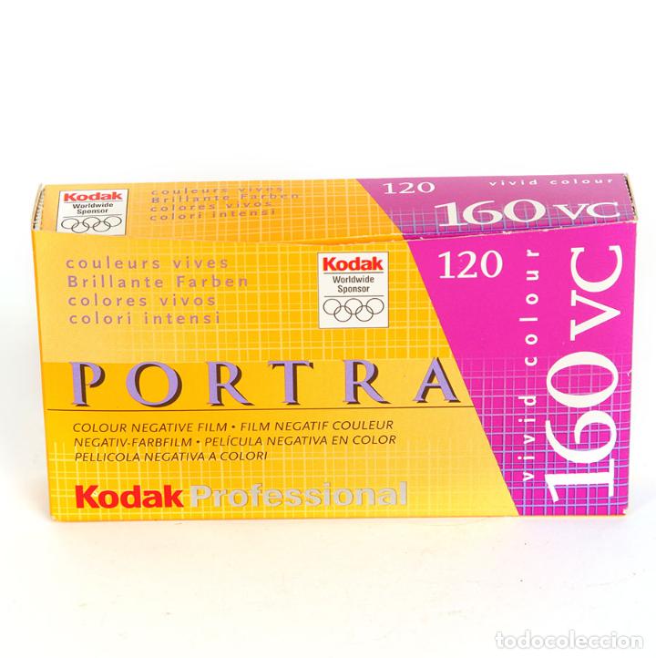 Fotocamere: KODAK PORTRA 160VC - 120 - CADUCADA 2004 -1 ROLLO 120