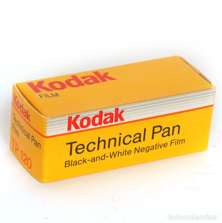 C&aacute;mara de fotos: KODAK TECHNICAL PAN 120. BLANCO Y NEGRO GRANO FINO - CAD. 1994 - PRECINTADA