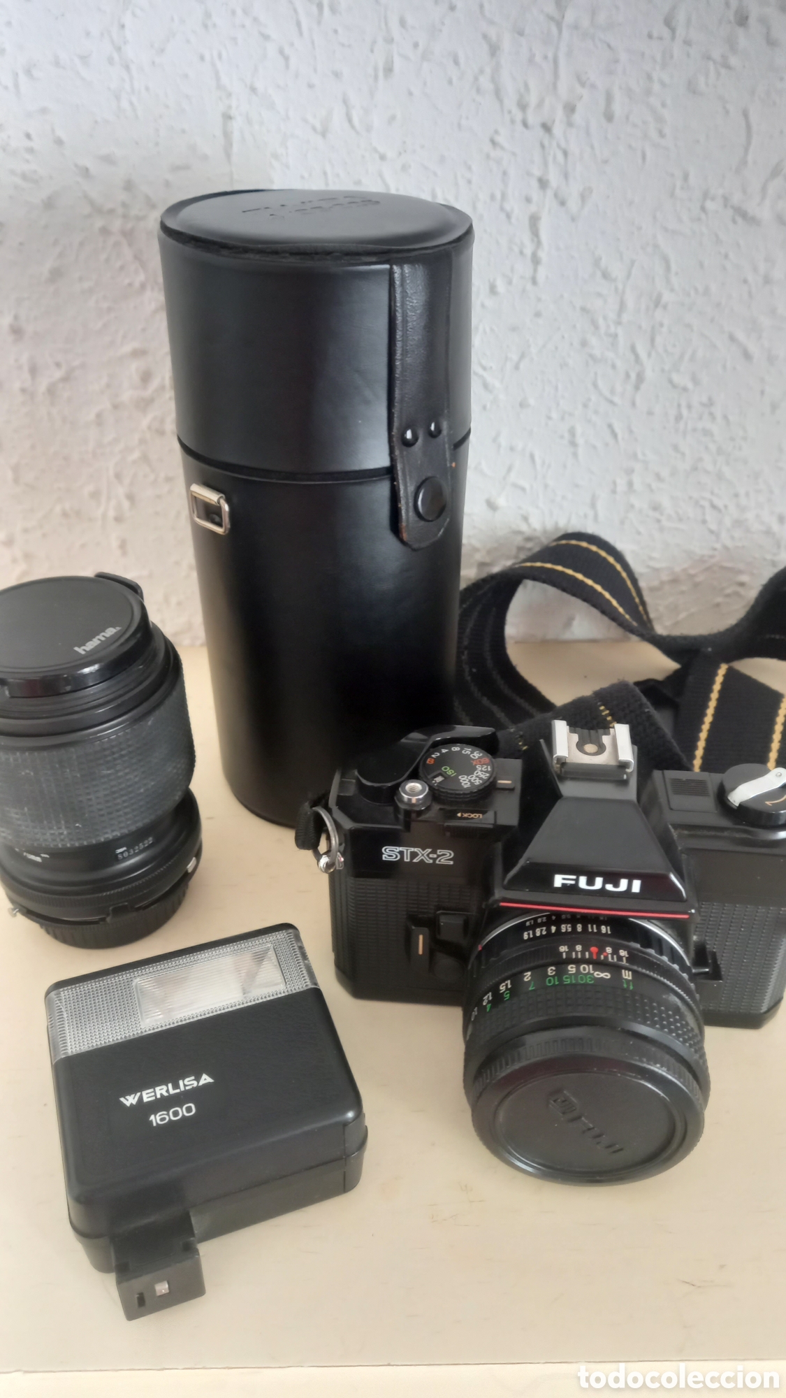 C&aacute;mara de fotos: FUJI. Equipo fotogr&aacute;fico a&ntilde;os 80s