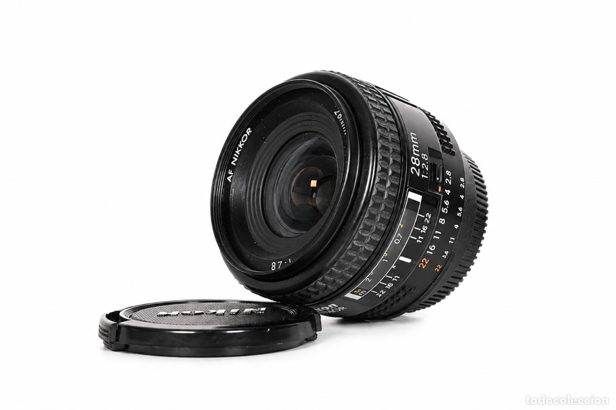 C&aacute;mara de fotos: Objetivo Nikon AF 28mm f/2.8
