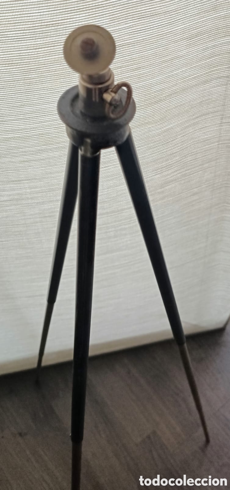 C&aacute;mara de fotos: Antiguo tr&iacute;pode Bilora de lat&oacute;n con funda