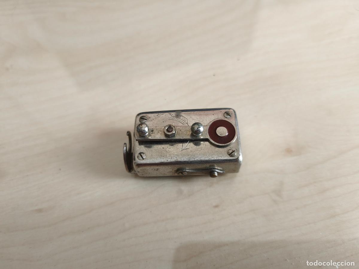 C&aacute;mara de fotos: Antiguo temporizador mec&aacute;nico Haka Autoknips DRGM. Autodisparador.