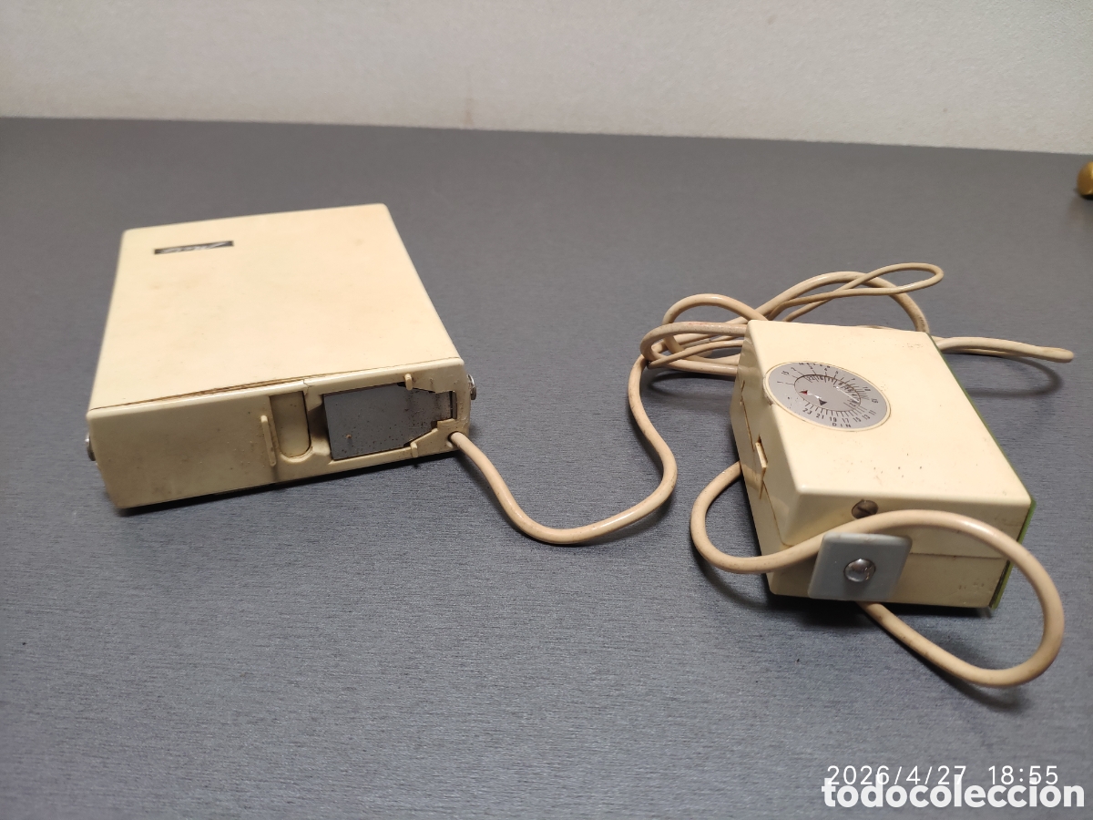 C&aacute;mara de fotos: Antiguo Flash c&aacute;mara de fotos analogica metz