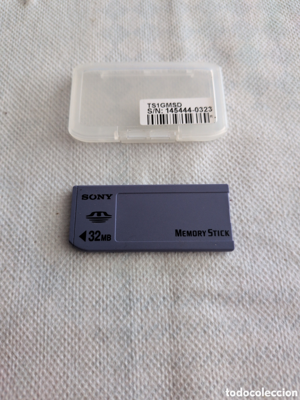 C&aacute;mara de fotos: Tarjeta de memoria 32 MB Sony Memory Stick
