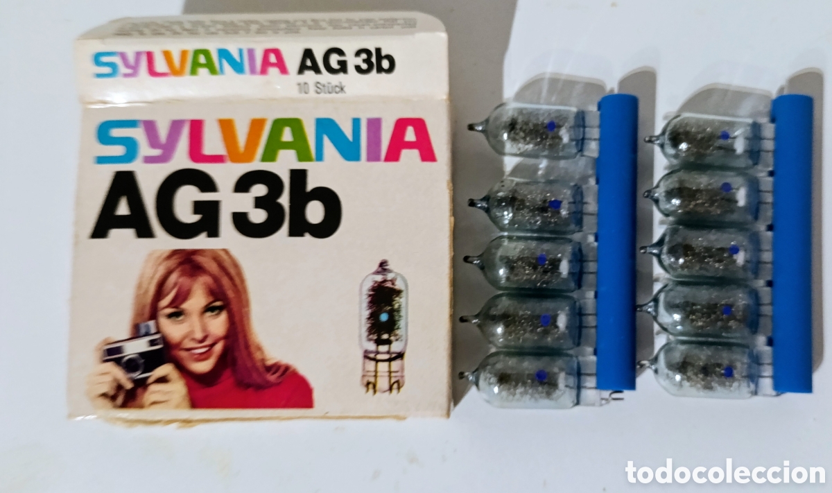C&aacute;mara de fotos: Antigua Caja SYLVANIA AG 3B con 10 bombillas para flash