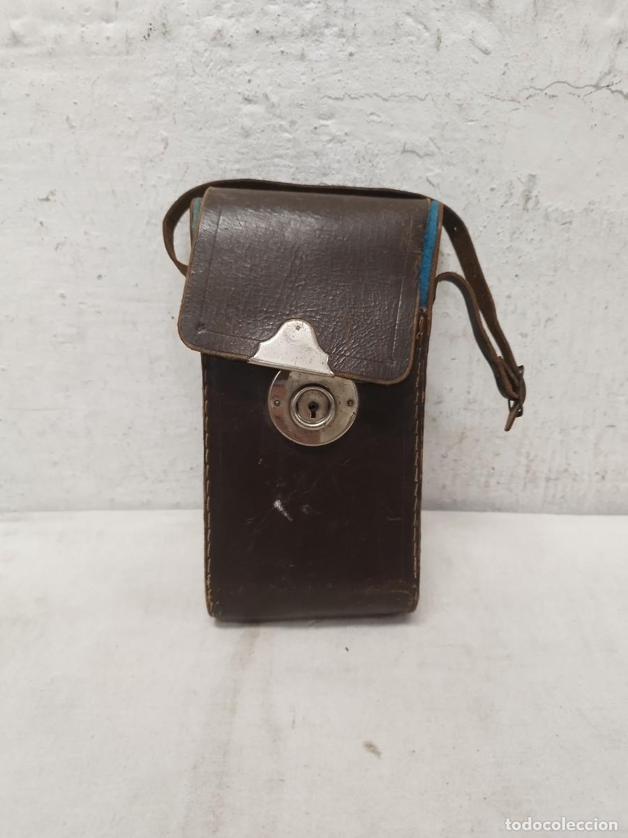 C&aacute;mara de fotos: Antigua funda para camara de fotos. Marcada JVG.