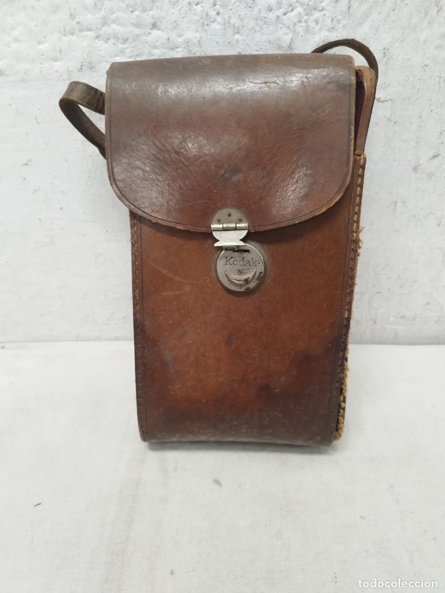 C&aacute;mara de fotos: Antigua funda para camara de fotos. Kodak a restaurar.