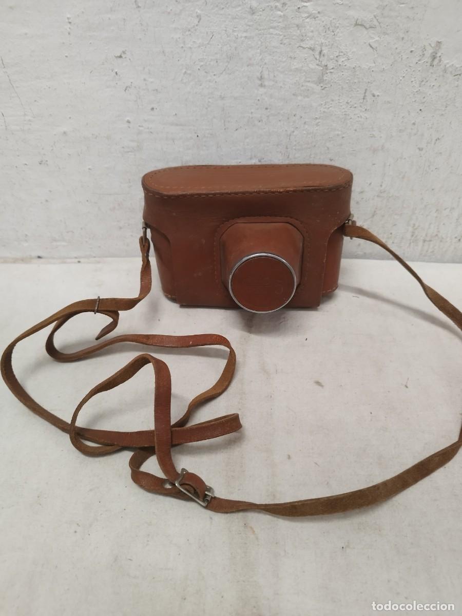 C&aacute;mara de fotos: Antigua funda para camara de fotos.
