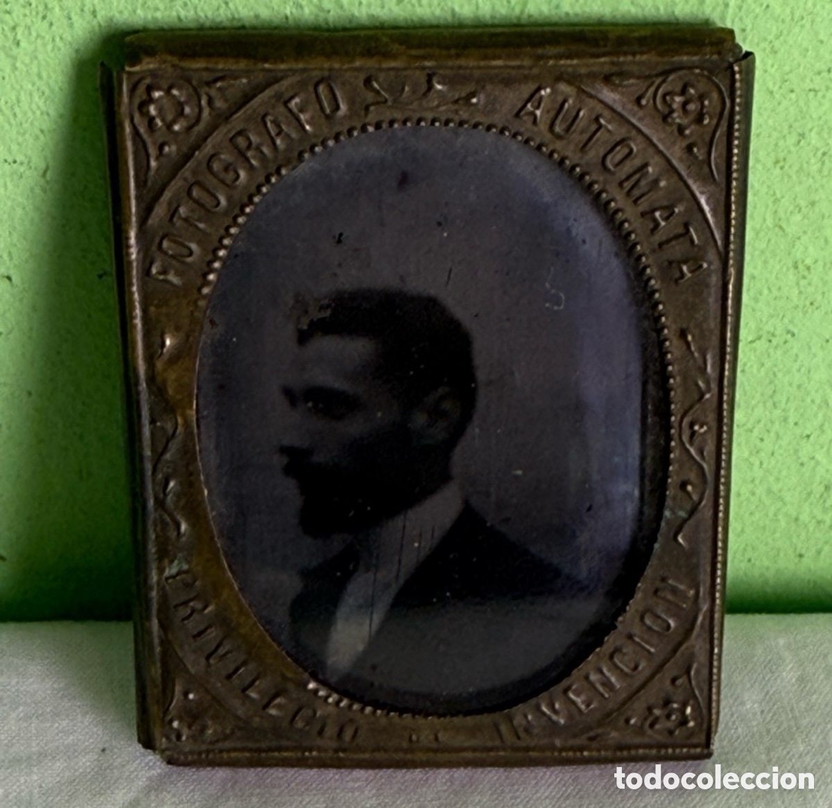 C&aacute;mara de fotos: Rar&iacute;simo ferrotipo &ldquo;Fot&oacute;grafo Aut&oacute;mata&rdquo; &ndash; Privilegio de Invenci&oacute;n &ndash; Barcelona, finales s. XIX