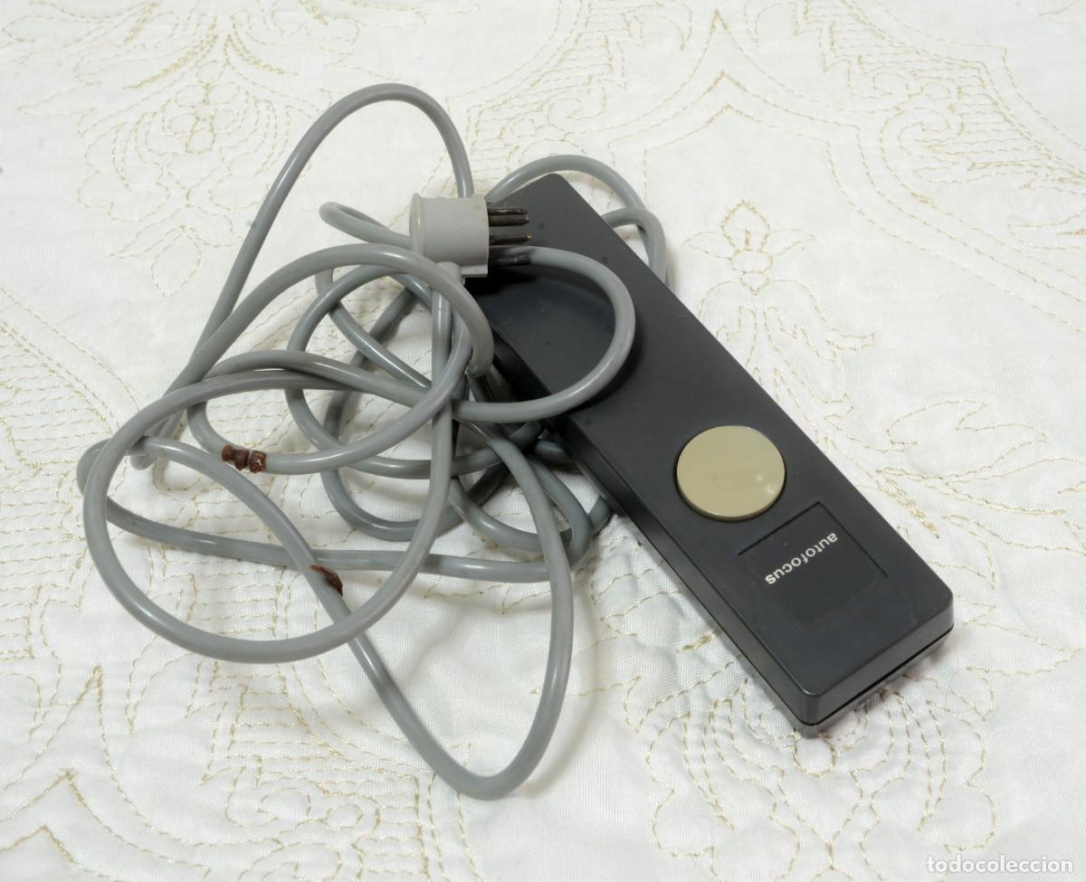 C&aacute;mara de fotos: Control remoto con cable para proyector de diapositivas vintage de la marca Rollei (?)