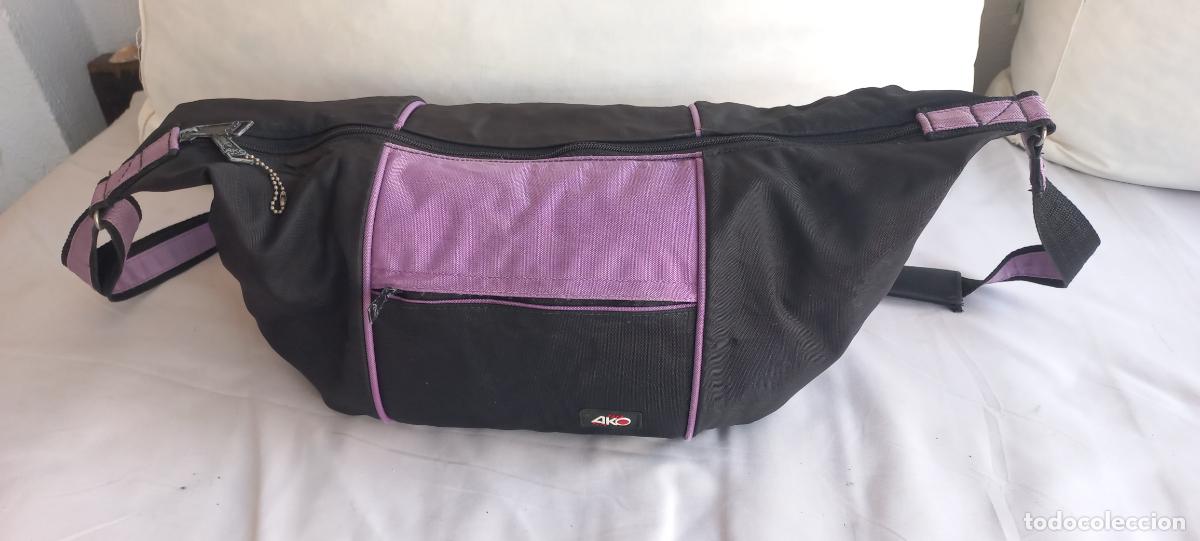 C&aacute;mara de fotos: Funda o bolso marca AKO para c&aacute;mara fotogr&aacute;fica y accesorios. A252/21