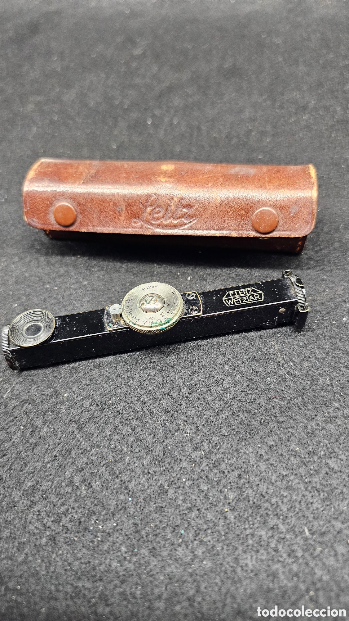 C&aacute;mara de fotos: tel&eacute;metro de zapata vintage Leica Fokos fabricado por E. Leitz Wetzlar en Alemania