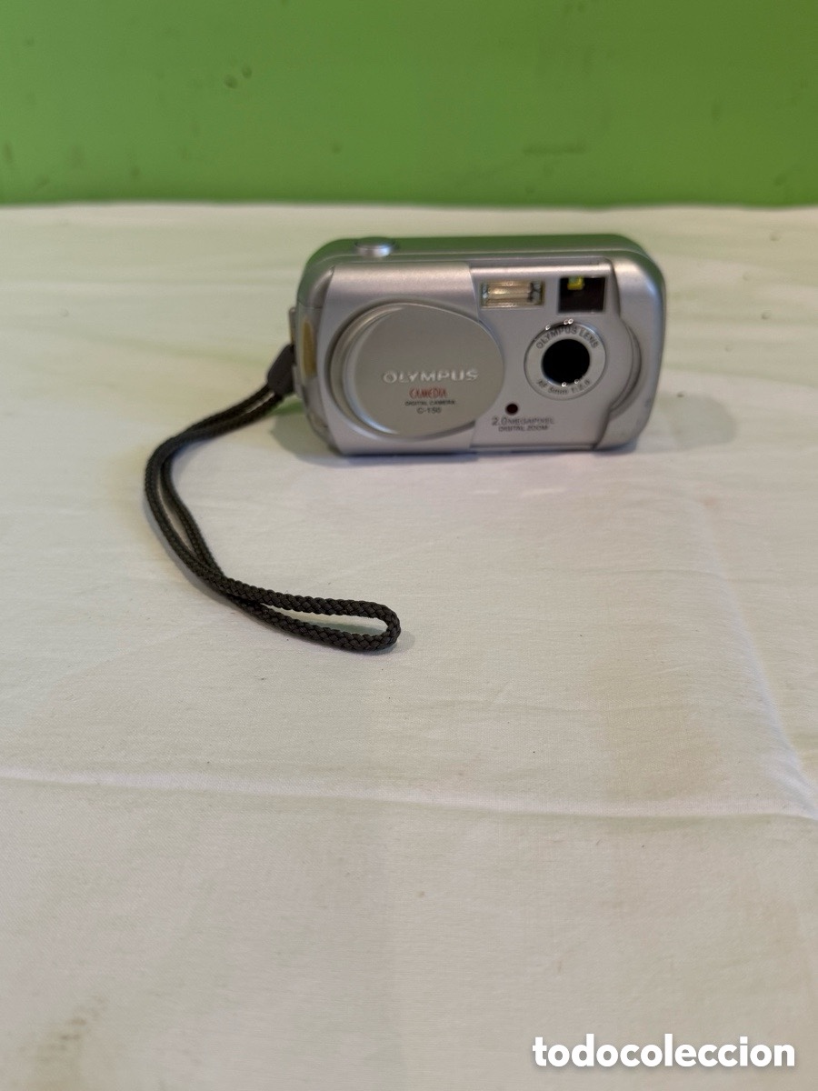 Photo camera: C&aacute;mara digital Olympus Camedia C-150 compacta cl&aacute;sica con funda original