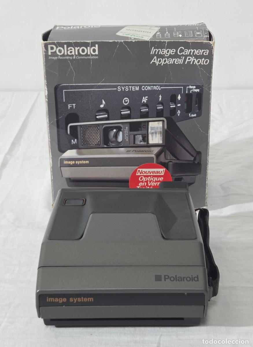 C&aacute;mara de fotos: Antigua c&aacute;mara Polaroid Image System, en su caja