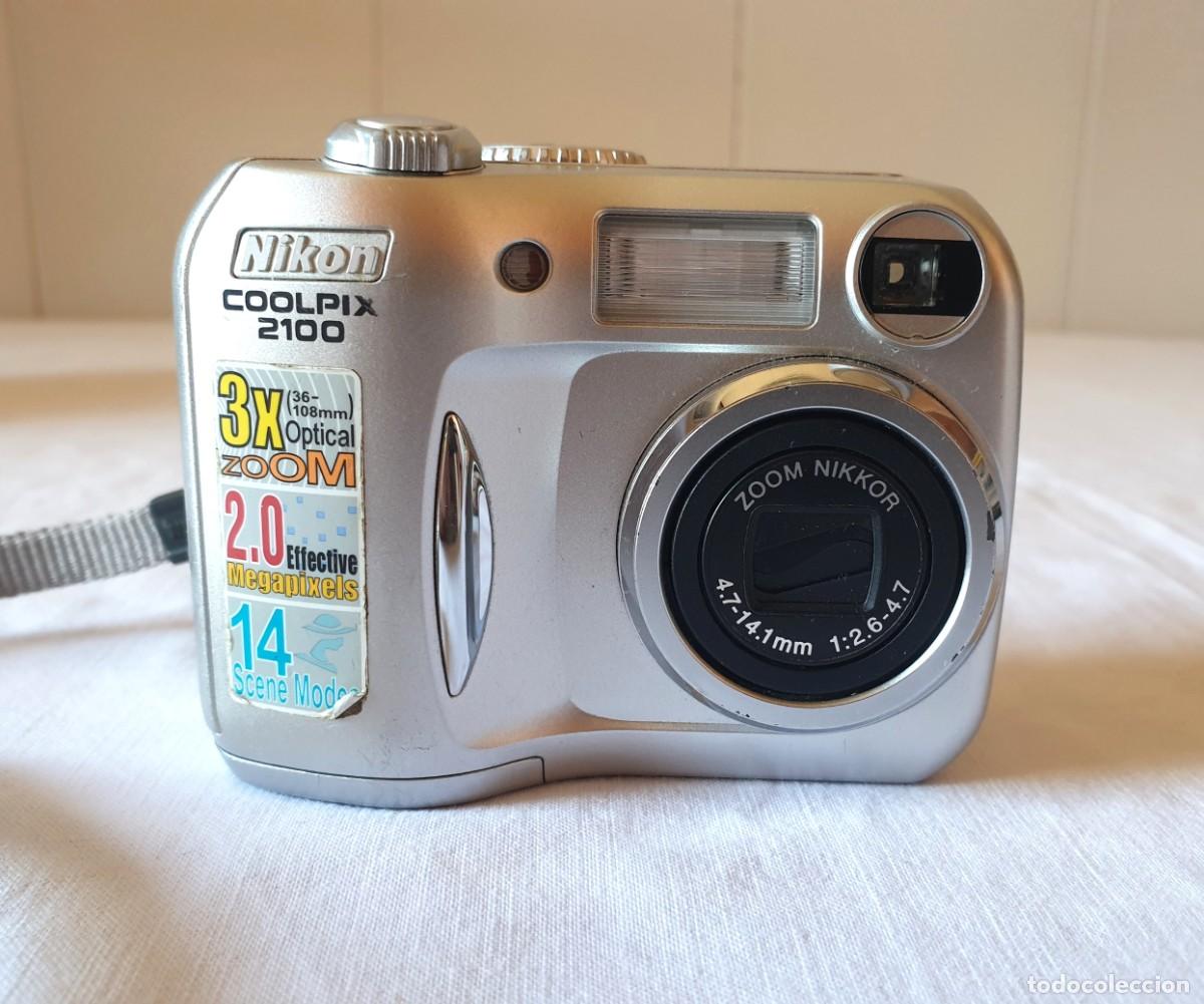 C&aacute;mara de fotos: Kit completo de c&aacute;mara digital compacta Nikon Coolpix 2100 con 2 tarjetas de memoria