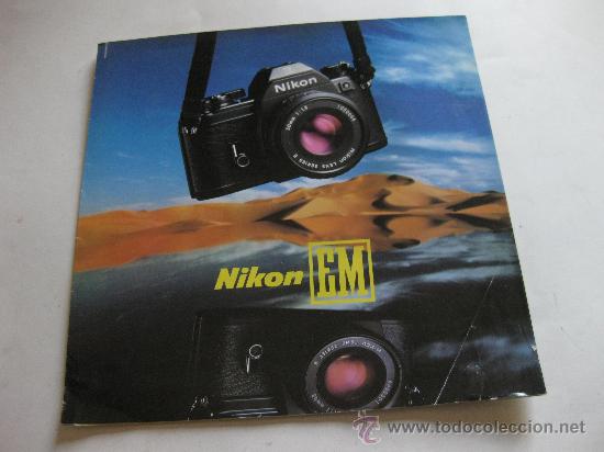 C&aacute;mara de fotos: CATALOGO DESPLEGABLE DE LA NIKON EM EN ALEMAN - Foto 1