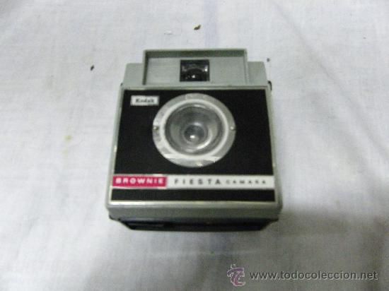 C&aacute;mara de fotos: KODAK BROWNIE - Foto 1