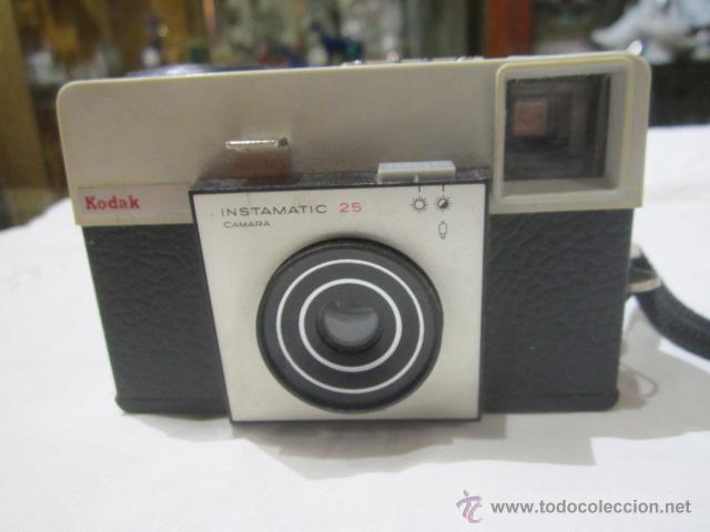 C&aacute;mara de fotos: C&aacute;mara kodak Instamatic 25. - Foto 1