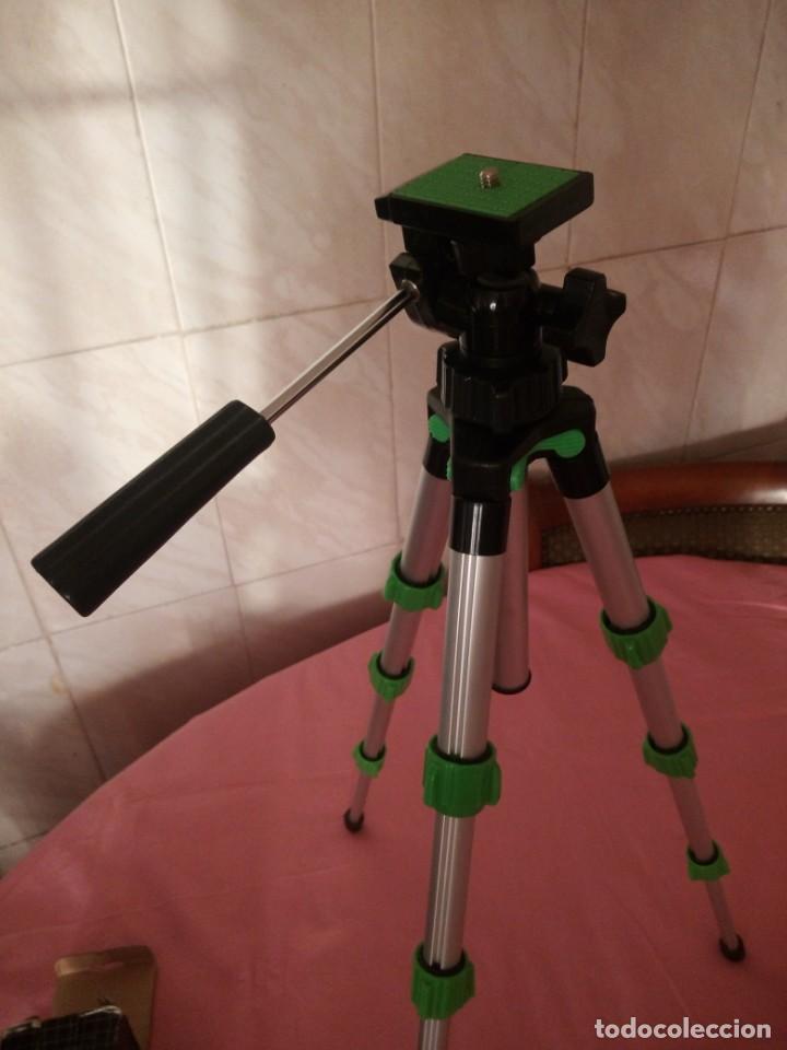 C&aacute;mara de fotos: tr&iacute;pode extensible sirius model 1000 tripod ,en caja original. - Foto 2