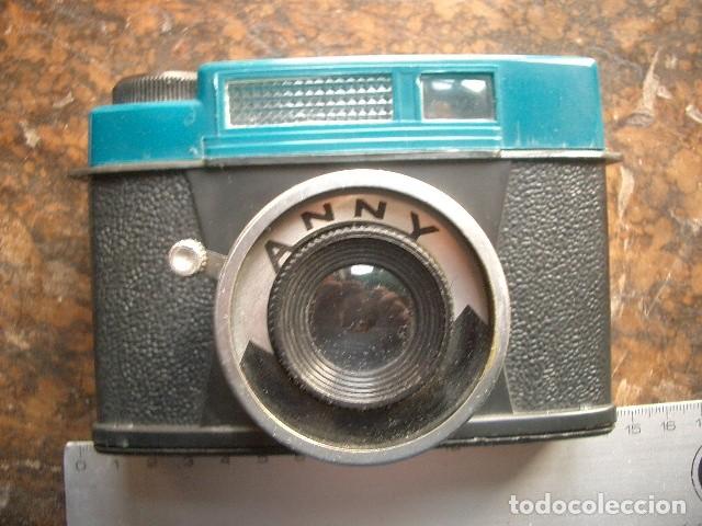 C&aacute;mara de fotos: Camara de pl&aacute;stico estilo Diana marca Anny - Foto 1
