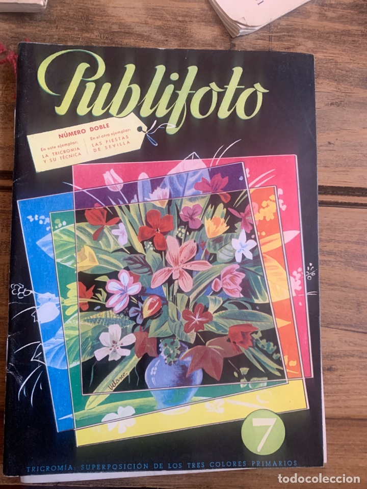 Photo camera: Revistas de material de fotograf&iacute;a