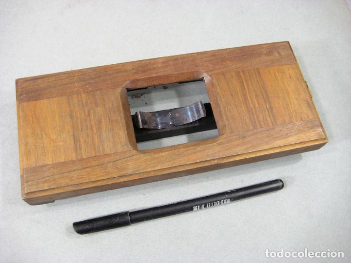 C&aacute;mara de fotos: CHASSIS DE MADERA STEREODROME GAUMONT. VISOR - Foto 1
