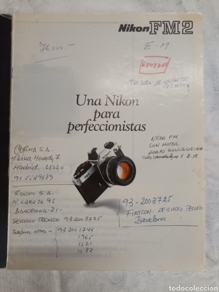 C&aacute;mara de fotos: 2 cat&aacute;logos de nikon - Foto 2