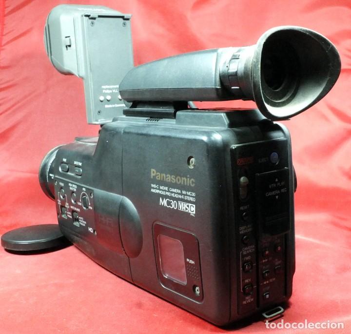 C&aacute;mara de fotos: Videoc&aacute;mara PANASONIC MC 30 con antorcha - Foto 2