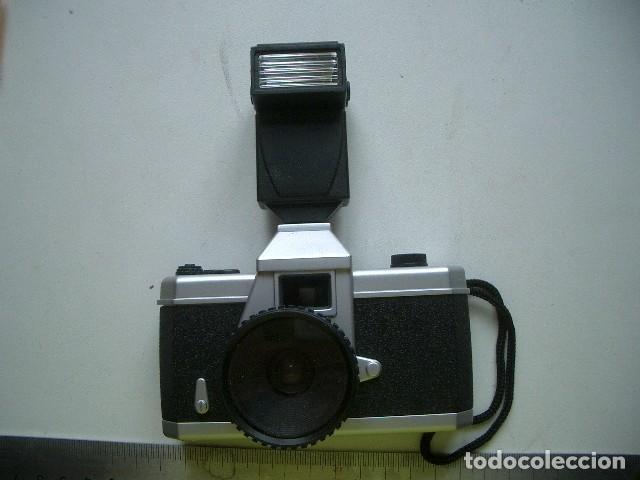 C&aacute;mara de fotos: C&aacute;mara de pl&aacute;stico 35mm funciona - Foto 1