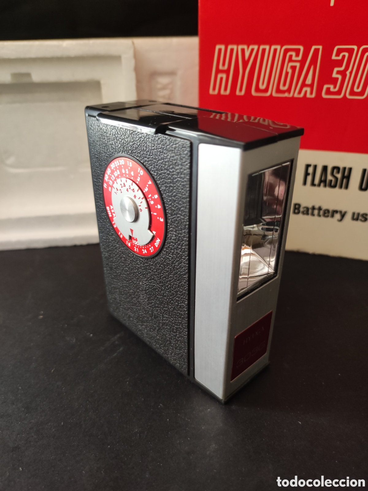 C&aacute;mara de fotos: Flash electr&oacute;nico con su caja y estuche - Foto 2