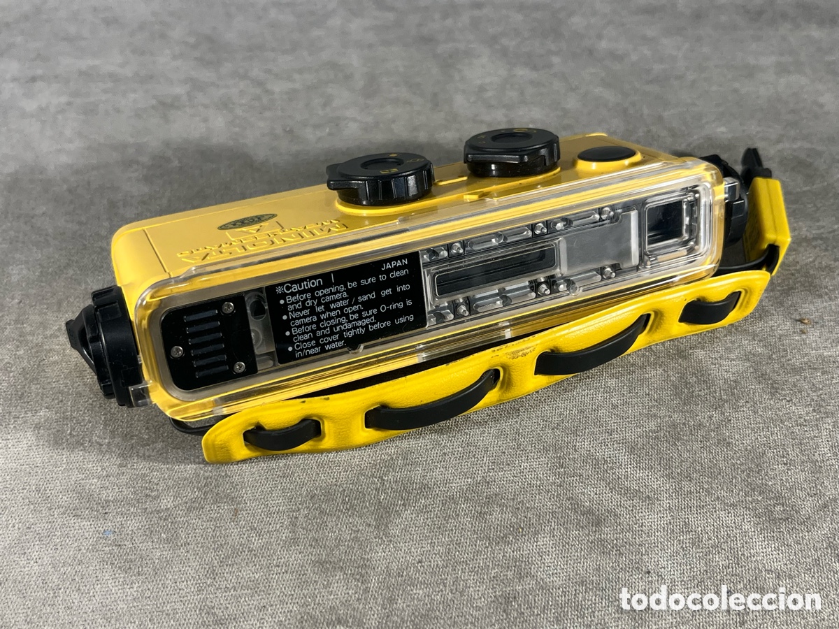 Fotokamera: Minolta Weathermatic A Amarilla &ndash; C&aacute;mara Submarina 35mm &ndash; Vintage 80s
