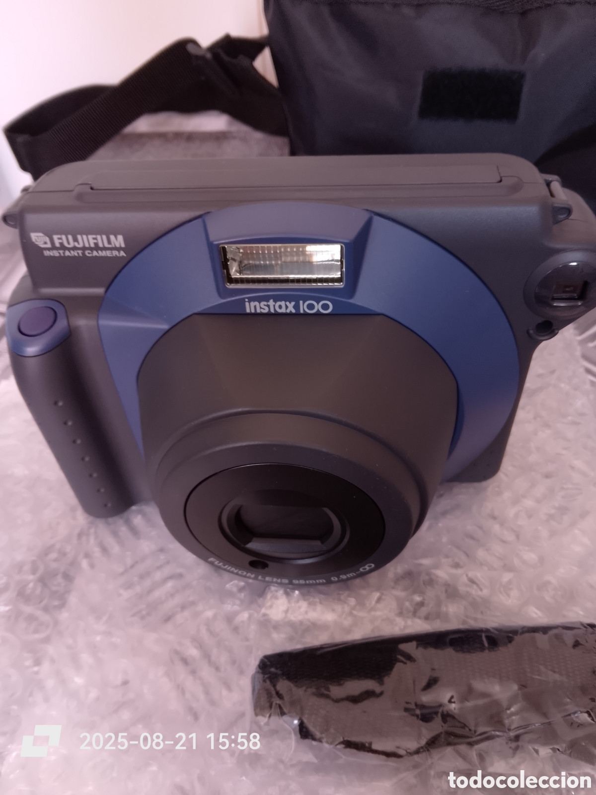 C&aacute;mara de fotos: C&aacute;mara instant&aacute;nea vintage Fujifilm instan 100 nueva