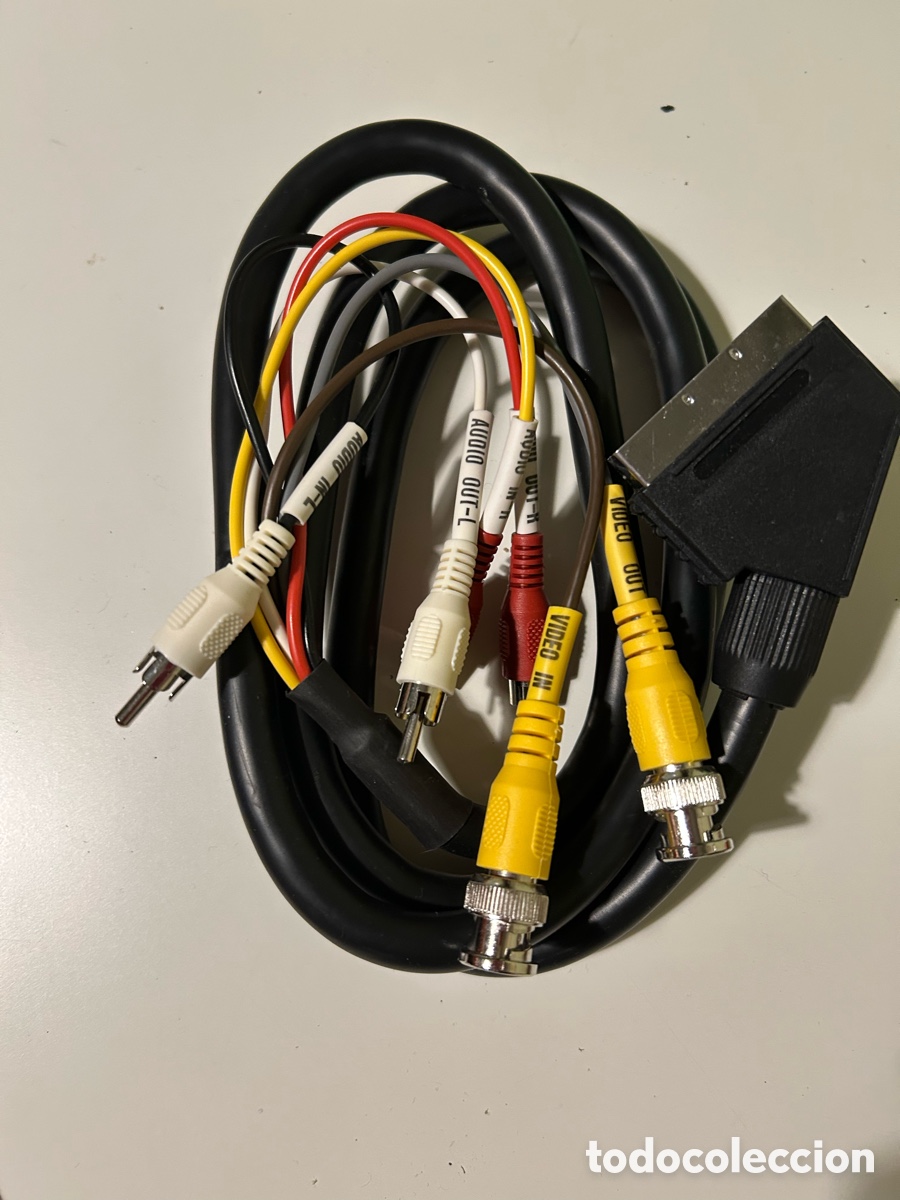 C&aacute;mara de fotos: Cable SCART a RCA y BNC para video. Euroconector