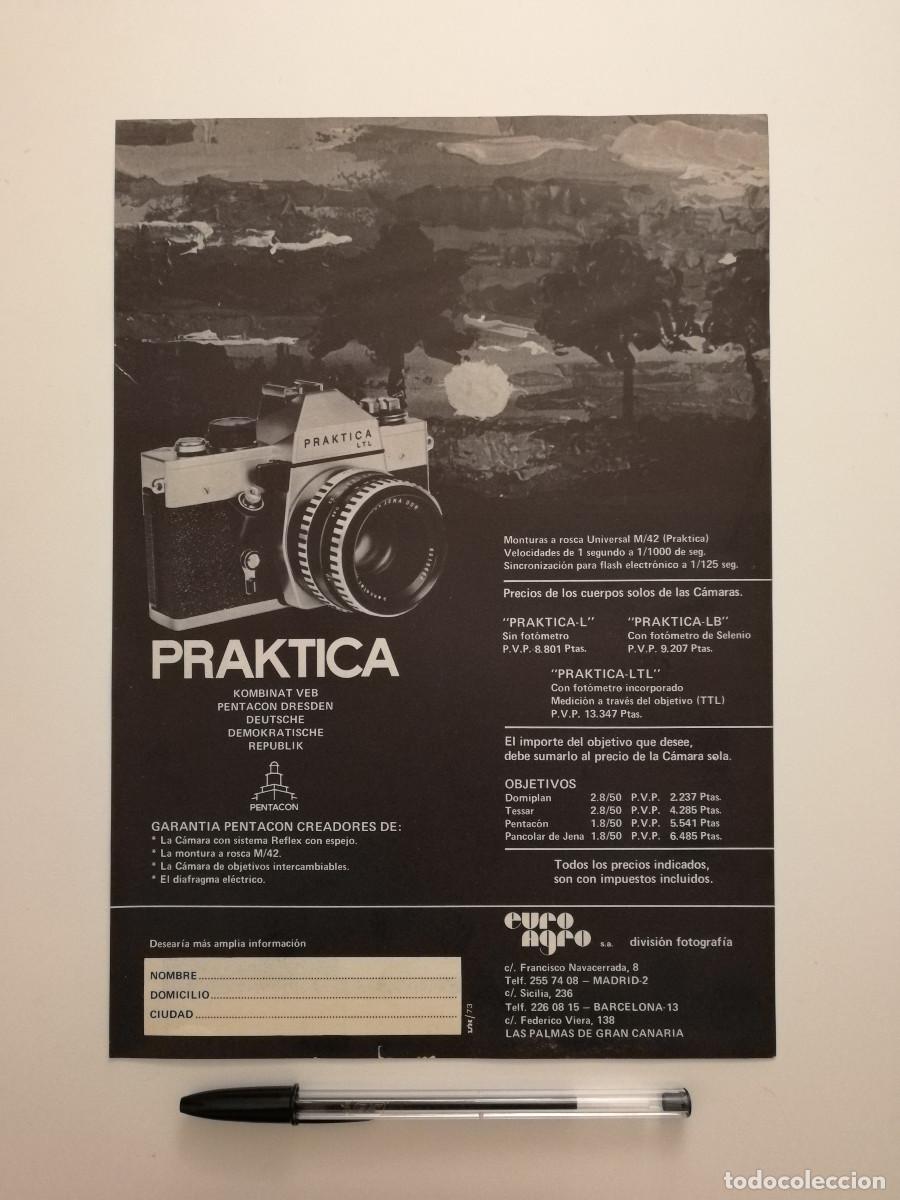 C&aacute;mara de fotos: ANTIGUO ANUNCIO ACARTONADO - PRAKTICA LYL PENTACON CAMARA FOTOGRAFICA DDR - PUBLICIDAD LAMINA