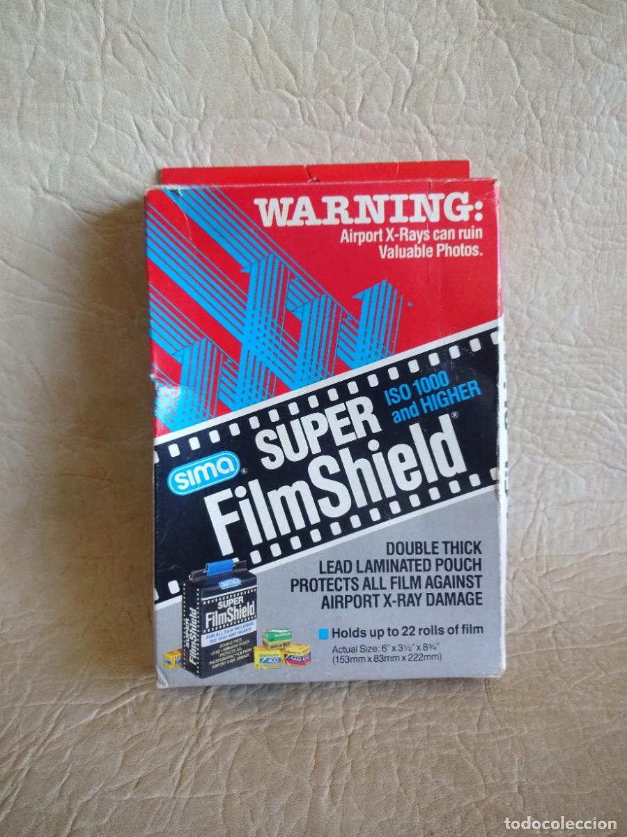 C&aacute;mara de fotos: caja con bolsa laminado de plomo super film shield marca sima USA