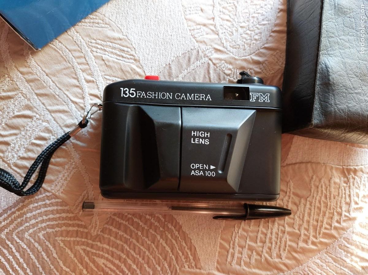 C&aacute;mara de fotos: 135 FASHION CAMERA con funda - Foto 2
