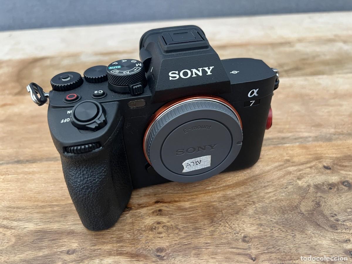 C&aacute;mara de fotos: C&aacute;mara Sony A7 IV de formato completo (solo cuerpo) - 3,2k de disparos, v&iacute;deo 4K