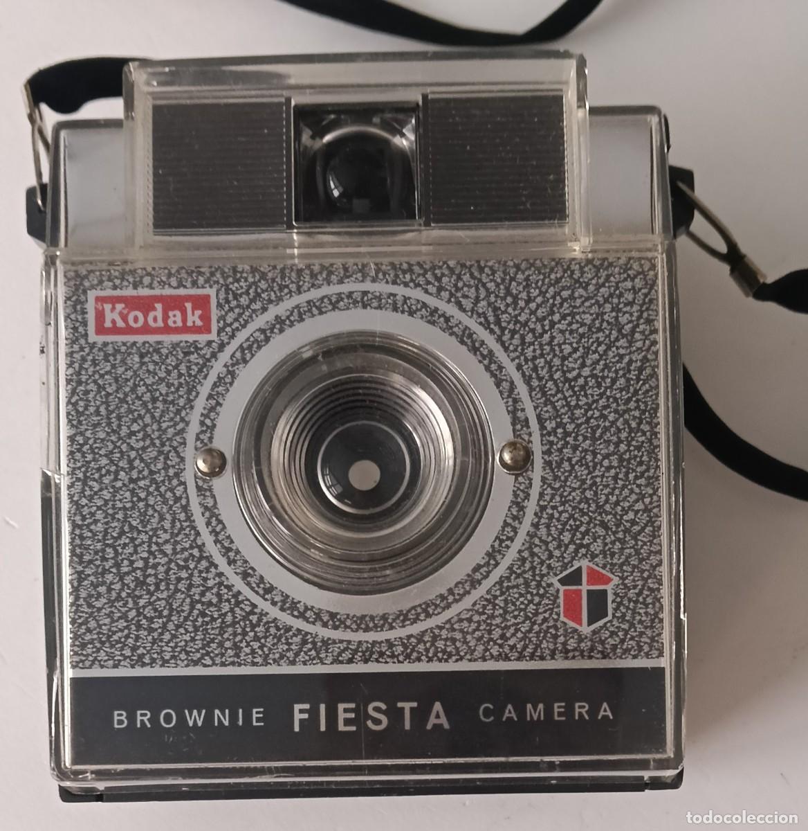 C&aacute;mara de fotos: CAMARA KODAK BROWNIE FIESTA