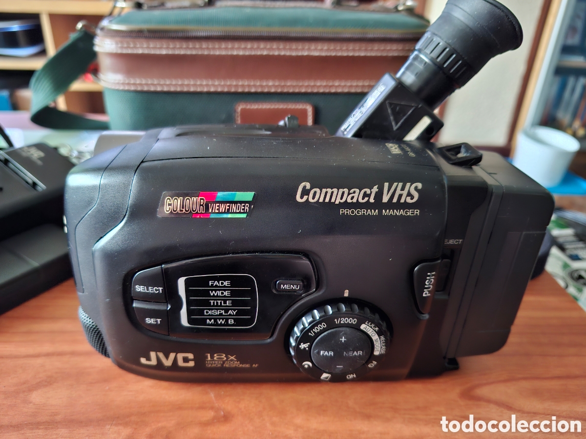 C&aacute;mara de fotos: Videoc&aacute;mara JVC Compact VHS Color Viewfinder