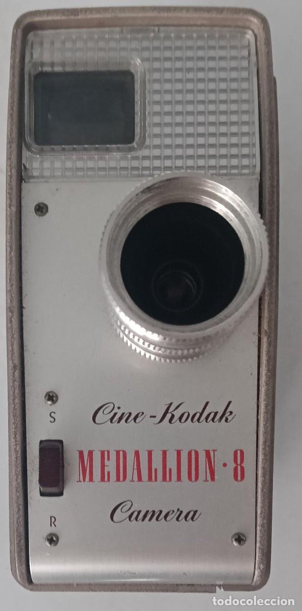 C&aacute;mara de fotos: CAMARA DE CINE MEDALLION DE KODAK DE 8 mm