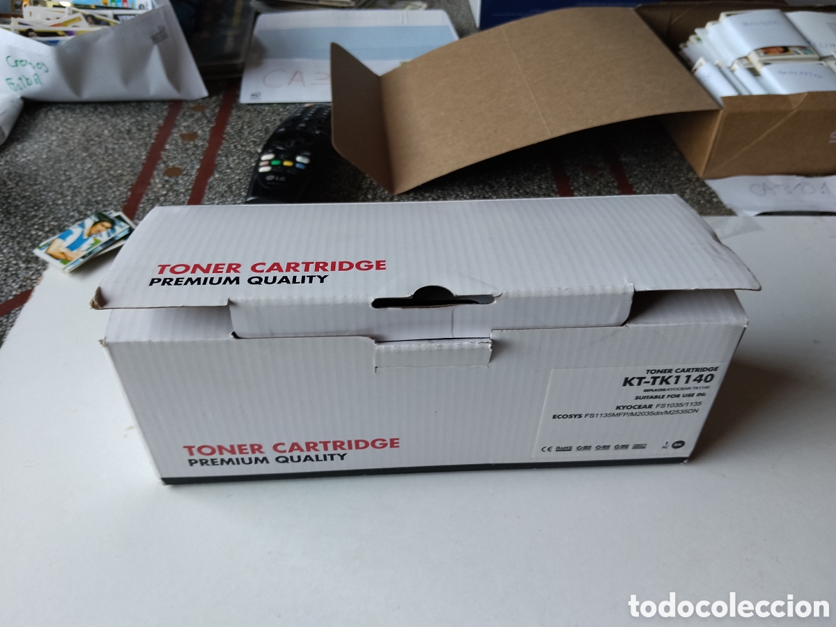 C&aacute;mara de fotos: Toner Cartridge Premium Quality KT-TK1 140 Seminuevo